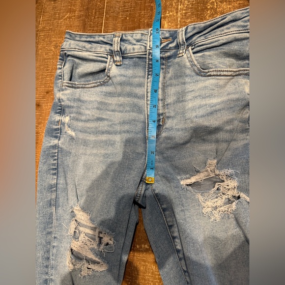 American Eagle Distresses Super Hi-Rise Jeggings - Picture 13 of 13